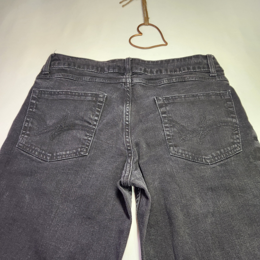 ⭐️ Black Wrangler Bootcut Jeans – Size 9/10 (32) – Excellent Condition! - Picture 4 of 9